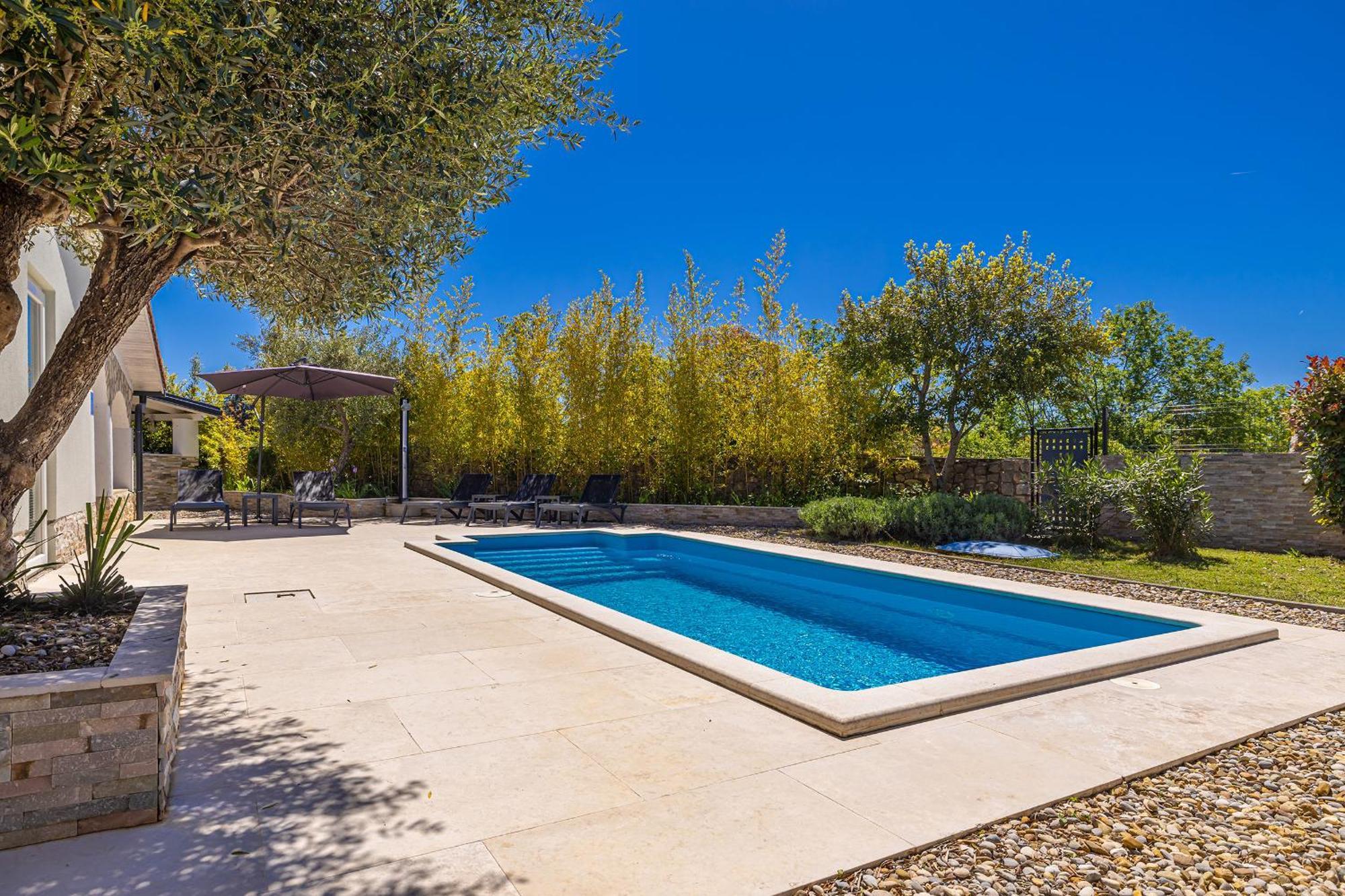 Holiday House Kai With Private Pool Pinezici  Exterior photo